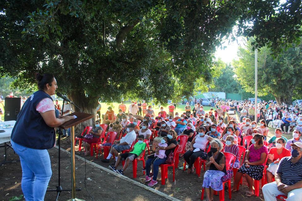 700 familias del cantón El Botoncillal reciben canasta de víveres