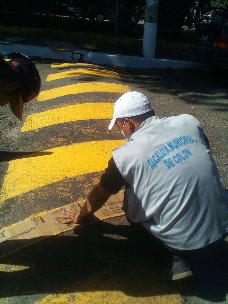 Continúan labores de limpieza y mejoramiento de zonas en Ciudad Colón