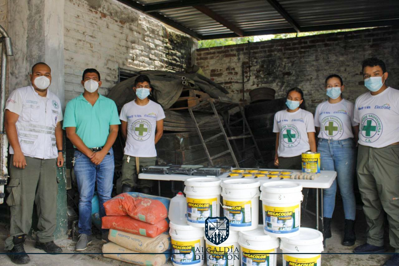 Donación implementos para la remodelación y reconstrucción de las instalaciones de Cruz Verde